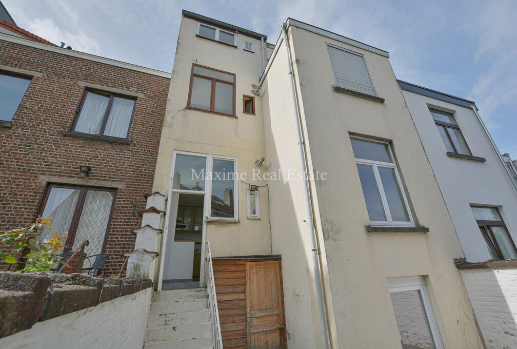 Apartment block for sale in Woluwe-Saint-Pierre