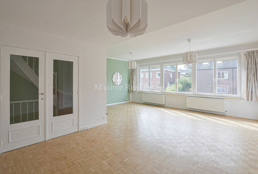 Bel-etage for rent in Sint-Pieters-Woluwe