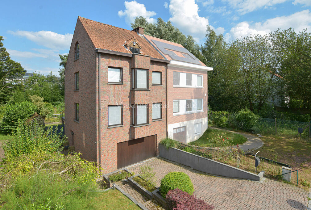 Bel-etage for sale in Sint-Pieters-Woluwe