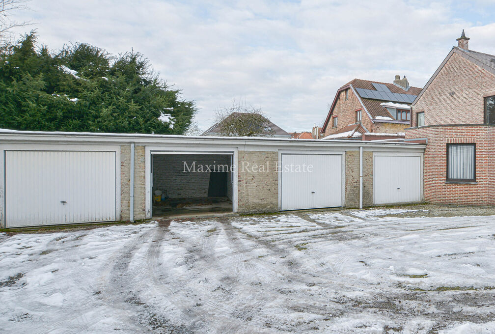 Closed garage for rent in Woluwe-Saint-Pierre