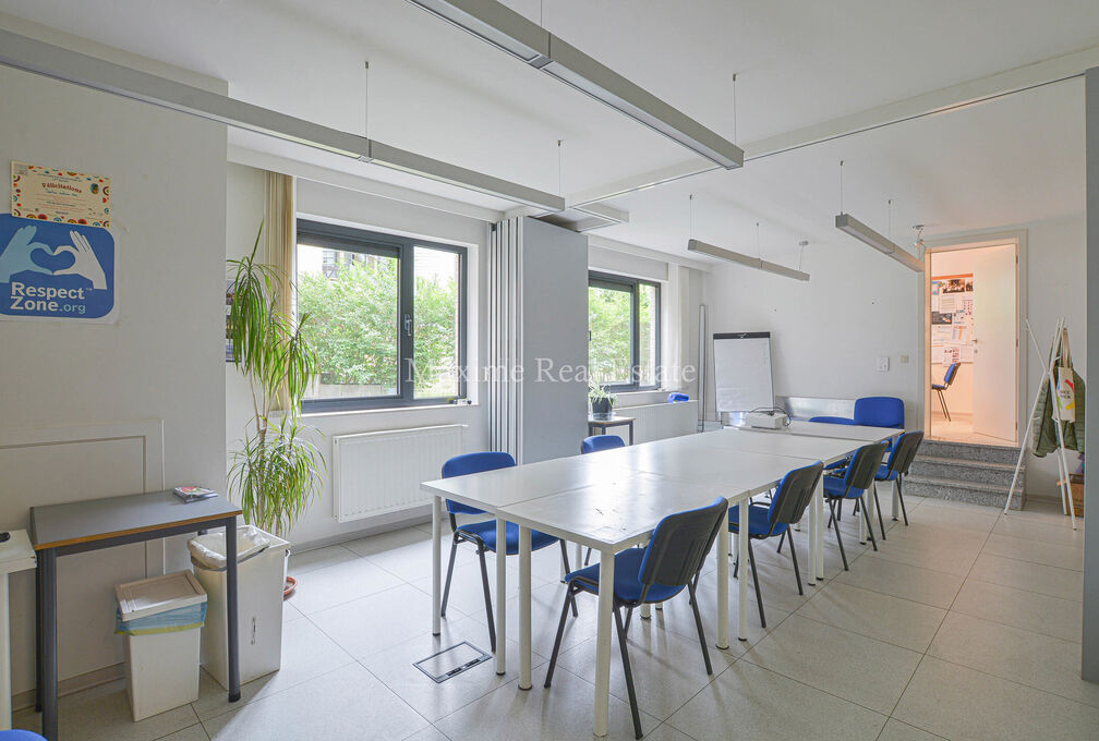 Commercial groundfloor for sale in Sint-Pieters-Woluwe