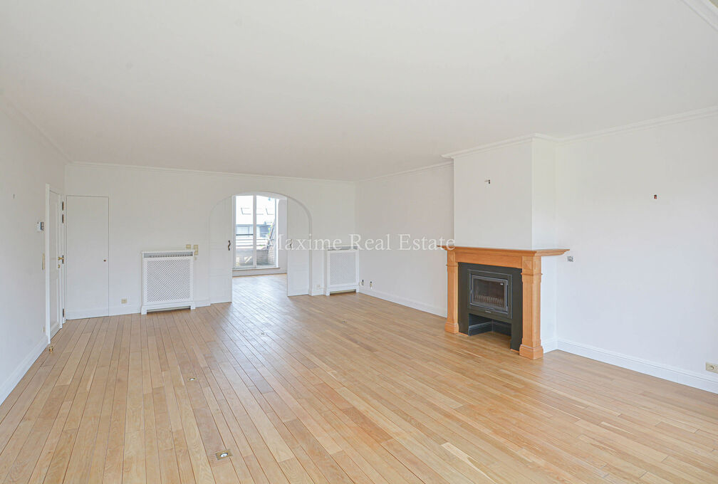 Duplex for rent in Sint-Pieters-Woluwe