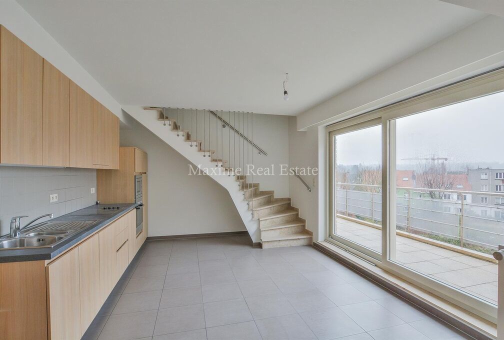 Duplex for rent in Sint-Pieters-Woluwe