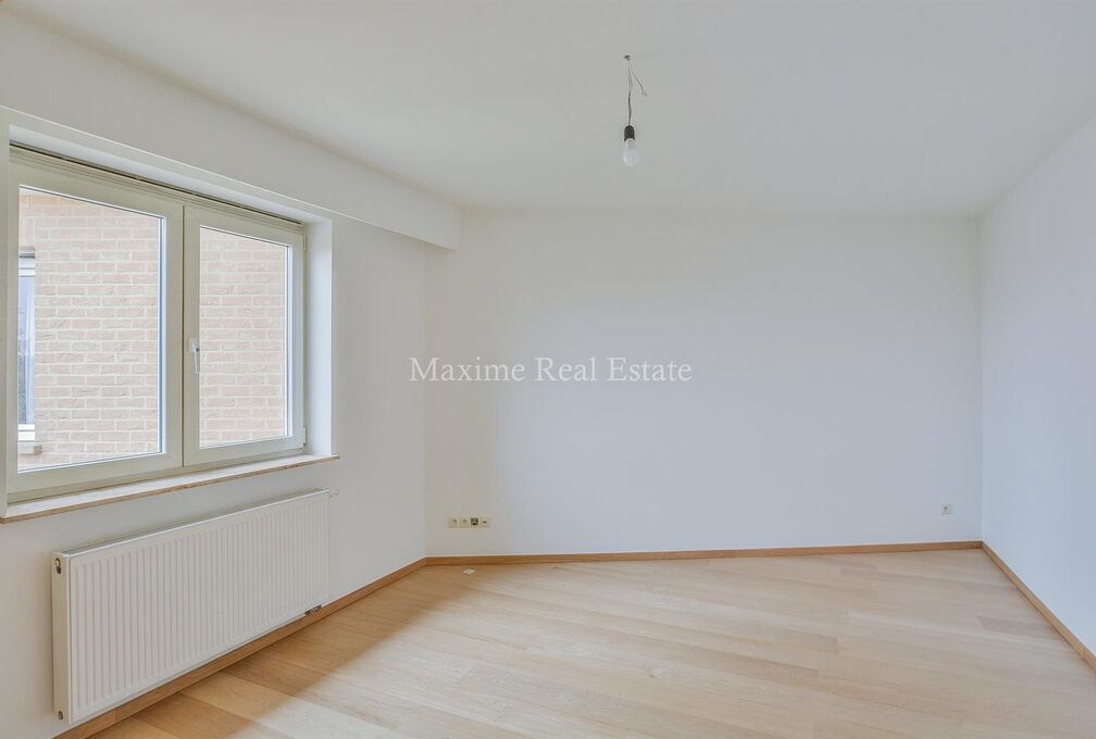 Duplex for rent in Sint-Pieters-Woluwe