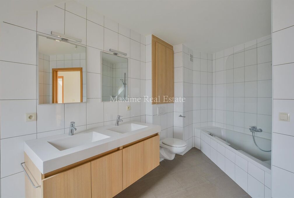 Duplex for rent in Sint-Pieters-Woluwe