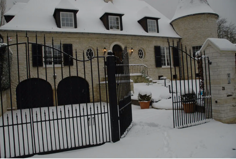 Exceptional house for sale in Rhode-Saint-Genese