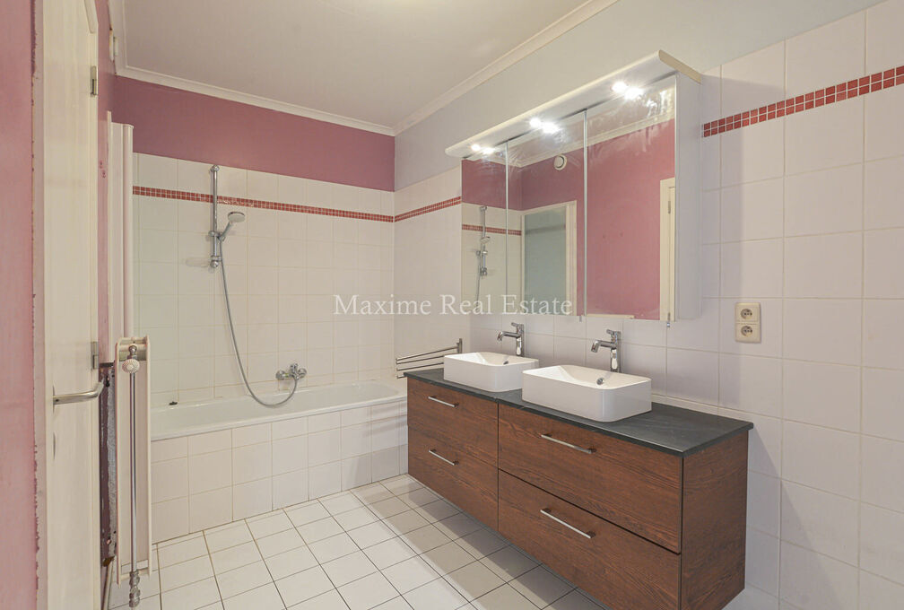 Flat for sale in Ixelles