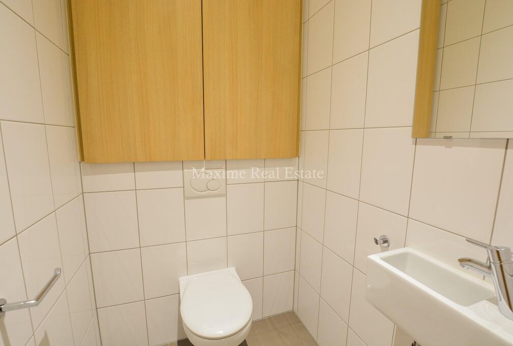 Ground floor for rent in Kraainem