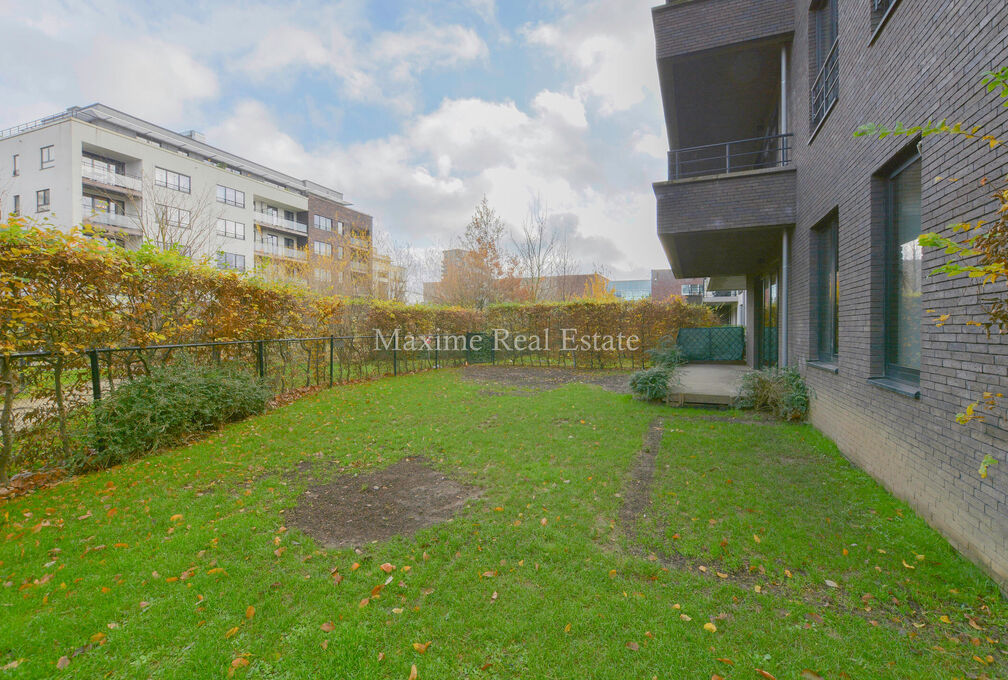 Ground floor with garden for rent in Evere