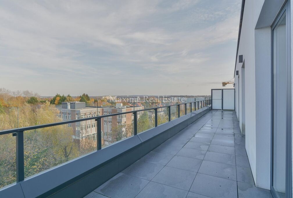 Penthouse for rent in Woluwe-Saint-Lambert