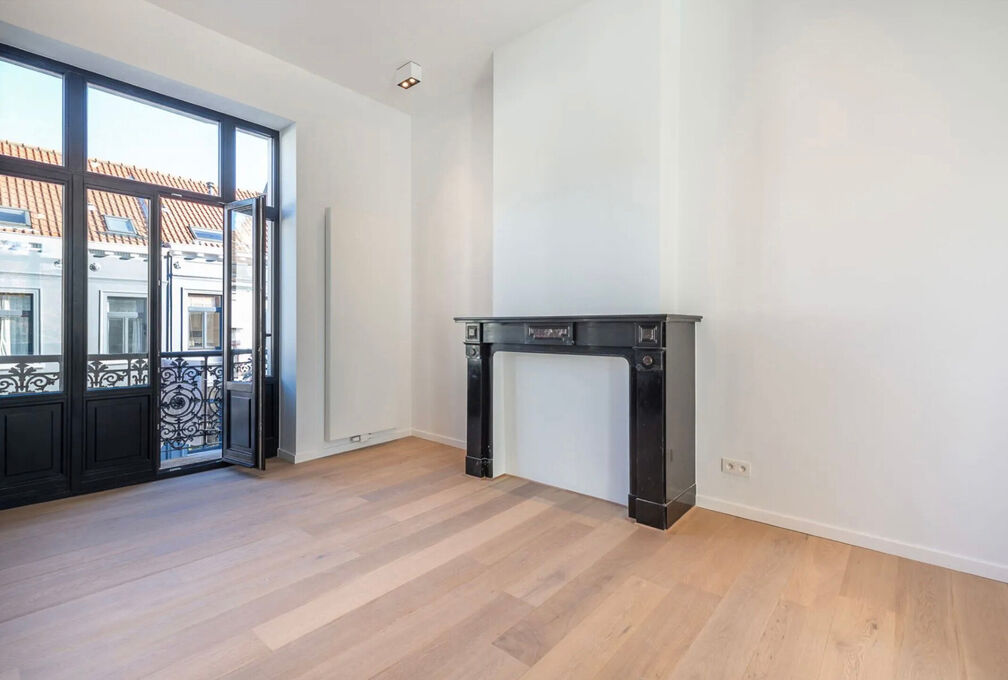 Triplex for rent in Saint-Gilles