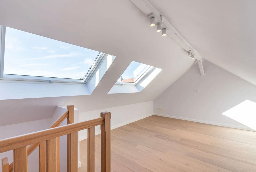 Triplex for rent in Saint-Gilles