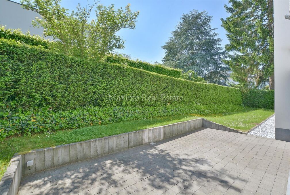 Villa for rent in Woluwe-Saint-Pierre