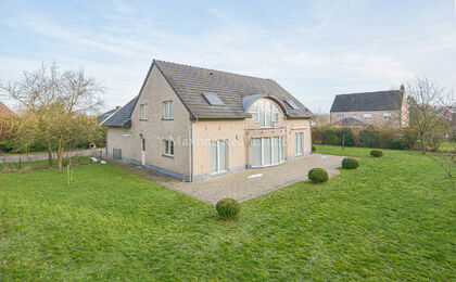 Villa for rent in Wezembeek-Oppem